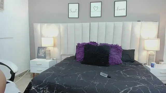 lyzzi smith01 online show from 14, 3, 2025