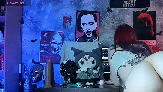 KuromiRacer  online show from 8, 9, 2025