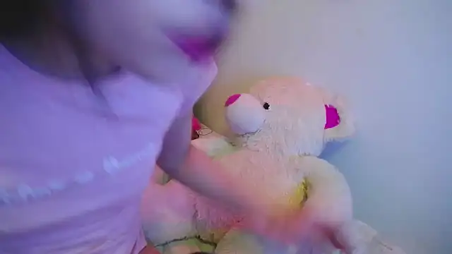 Snapshot of sofya-n-andy chatting on 25, 10, 2025 sofya-n-andy online show from 25, 10, 2025