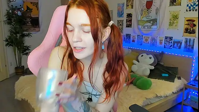 Sunny Elly online show from 10, 2, 2025