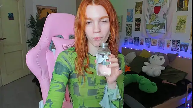 Sunny Elly online show from 17, 3, 2025