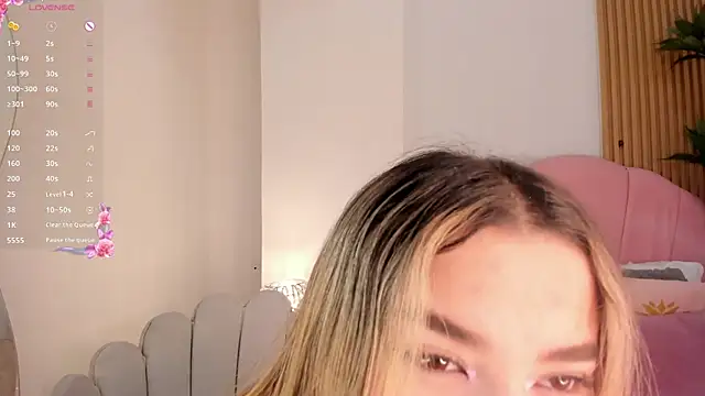 Victoria vallejo  online show from 10, 2, 2026