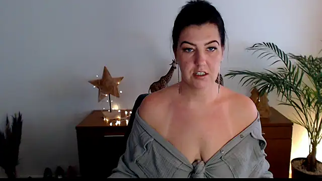 NatiLove35 online show from 7, 12, 2024