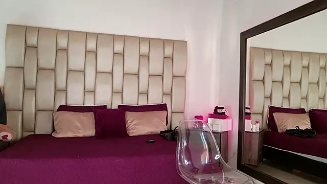 Alexa Miss online show from 3, 11, 2025