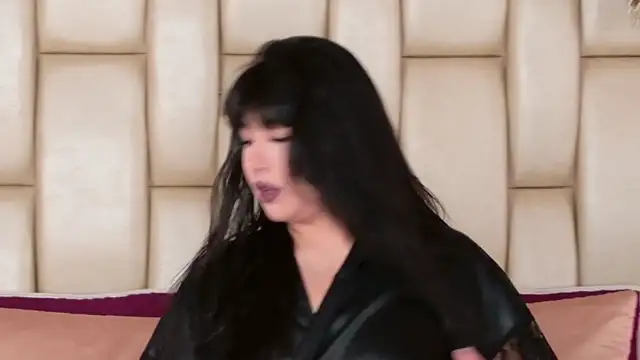 Alexa Miss online show from 22, 11, 2025