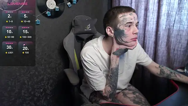 Snapshot of lonelycrystal chatting on 28, 2, 2025 lonelycrystal online show from 28, 2, 2025