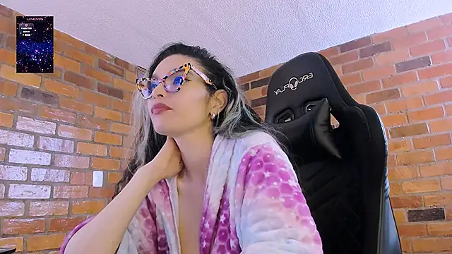 paulinabarnett- online show from 18, 1, 2025