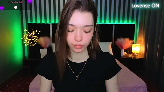 Snapshot of Cherry_Wipe chatting on 26, 5, 2026 Cherry Wipe online show from 26, 5, 2026