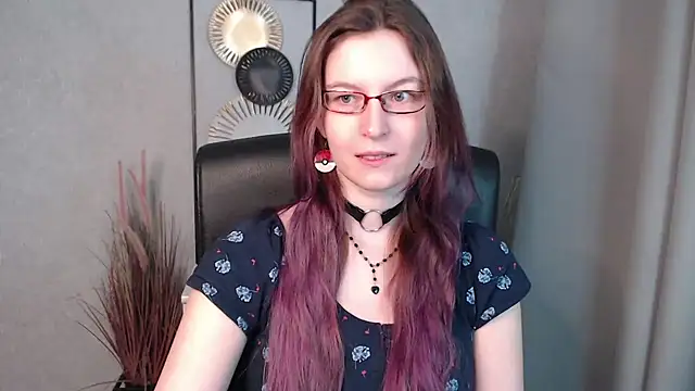 emmaxDelight online show from 17, 12, 2024