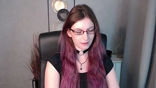 emmaxDelight online show from 31, 12, 2024