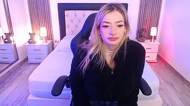 zoe jones13 online show from 11, 10, 2025