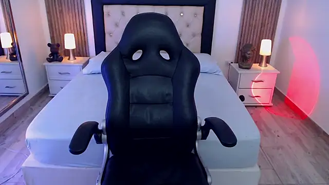 zoe jones13 online show from 29, 10, 2025