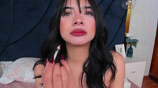 LARISSAEVANS online show from 11, 11, 2025