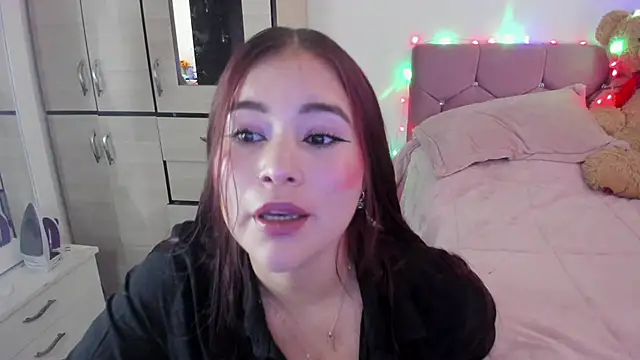 hotbbc wife online show from 17, 2, 2025