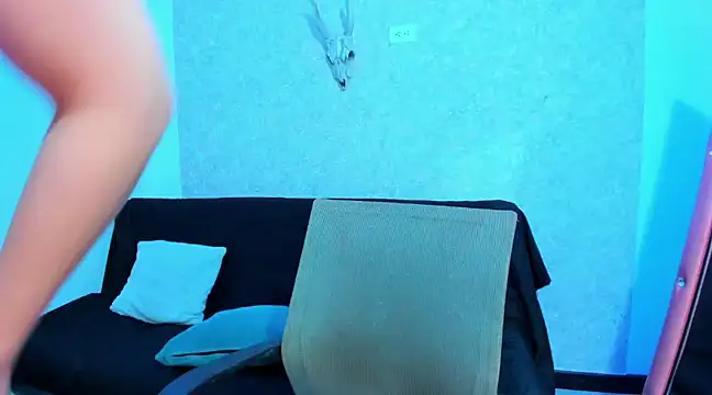 Snapshot of AliciaChelios chatting on 6, 12, 2024 AliciaChelios online show from 6, 12, 2024