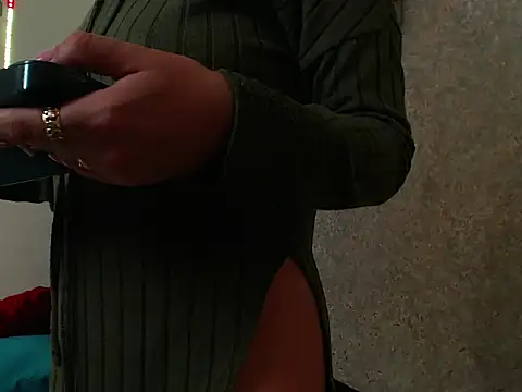 AliciaChelios online show from 19, 4, 2026