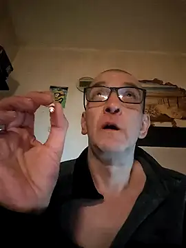 Snapshot of Nylonschlampe510 chatting on 11, 9, 2025 Nylonschlampe510 online show from 11, 9, 2025