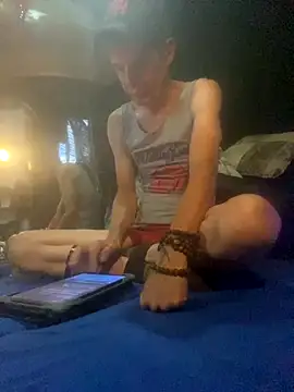 laye19 online show from 25, 10, 2025