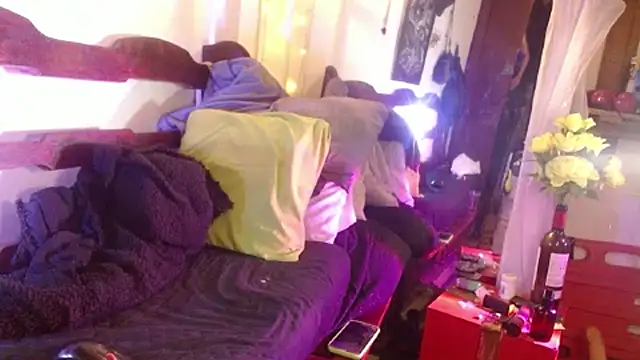 laye19 online show from 21, 3, 2026