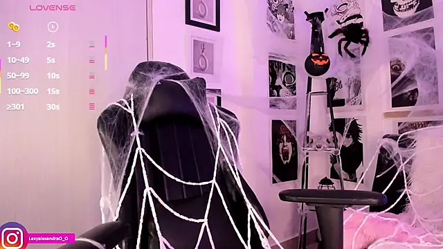 Snapshot of Lexyjoycce chatting on 30, 10, 2025 Lexyjoycce online show from 30, 10, 2025