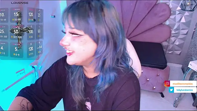 Snapshot of toky_doll chatting on 12, 11, 2025 toky doll online show from 12, 11, 2025