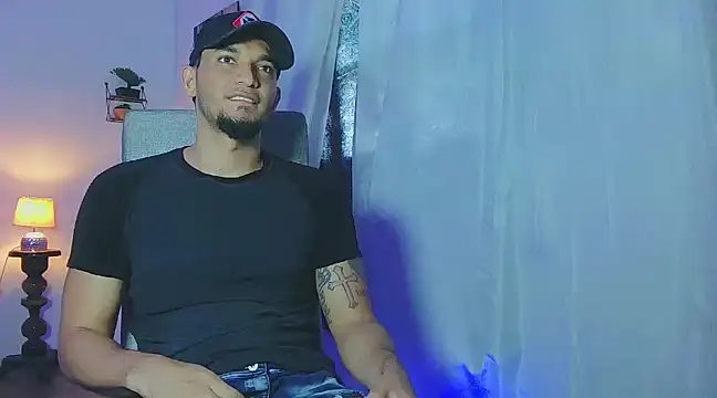 Snapshot of Jeff_Kent2 chatting on 8, 1, 2025 Jeff Kent2 online show from 8, 1, 2025