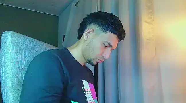 Snapshot of Jeff_Kent2 chatting on 16, 2, 2025 Jeff Kent2 online show from 16, 2, 2025