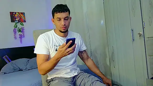 Snapshot of Jeff_Kent2 chatting on 18, 10, 2025 Jeff Kent2 online show from 18, 10, 2025