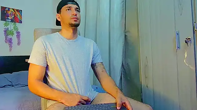 Snapshot of Jeff_Kent2 chatting on 20, 10, 2025 Jeff Kent2 online show from 20, 10, 2025