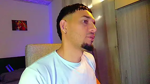 Snapshot of Jeff_Kent2 chatting on 29, 11, 2025 Jeff Kent2 online show from 29, 11, 2025