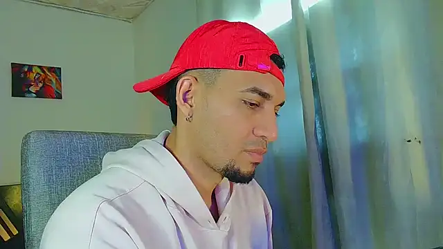 Snapshot of Jeff_Kent2 chatting on 2, 12, 2025 Jeff Kent2 online show from 2, 12, 2025