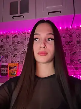 EricaWalls online show from 17, 2, 2025