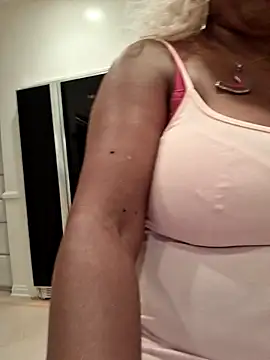 XXXLollipopsJuicy online show from 4, 10, 2025