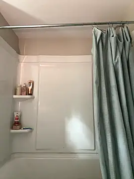 menaceswife online show from 26, 9, 2025