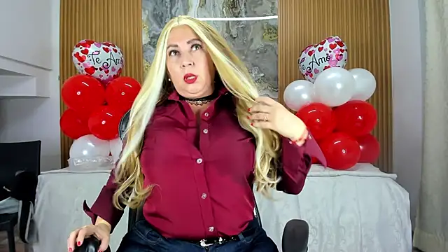 Snapshot of Danna_topless chatting on 14, 2, 2025 Danna topless online show from 14, 2, 2025