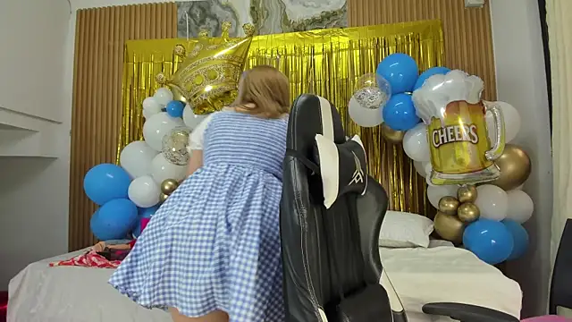 Snapshot of Danna_topless chatting on 2, 10, 2025 Danna topless online show from 2, 10, 2025