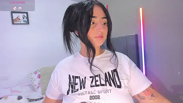 curvy jhacky online show from 12, 9, 2025