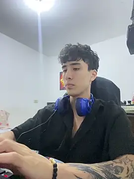 gojo satoru 18 online show from 4, 2, 2026