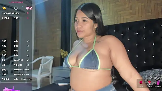 Snapshot of Laross25 chatting on 18, 9, 2025 Laross25 online show from 18, 9, 2025