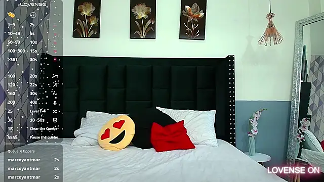 Beautifulskinny18 online show from 12, 1, 2025