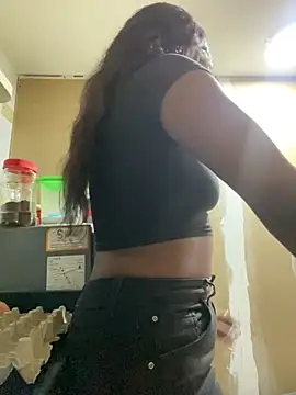 TIFFANYYSTAR online show from 3, 11, 2025