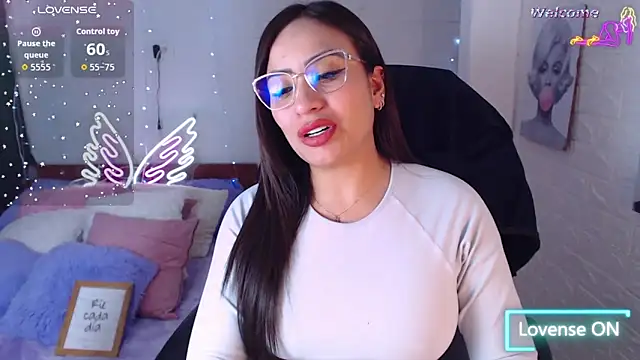 Paulina 627 online show from 16, 4, 2026