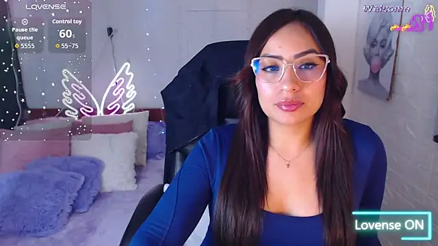 Snapshot of Paulina_627 chatting on 21, 4, 2026 Paulina 627 online show from 21, 4, 2026
