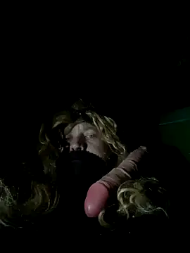 Snapshot of sexuallysubmissiveCD chatting on 15, 10, 2025 sexuallysubmissiveCD online show from 15, 10, 2025