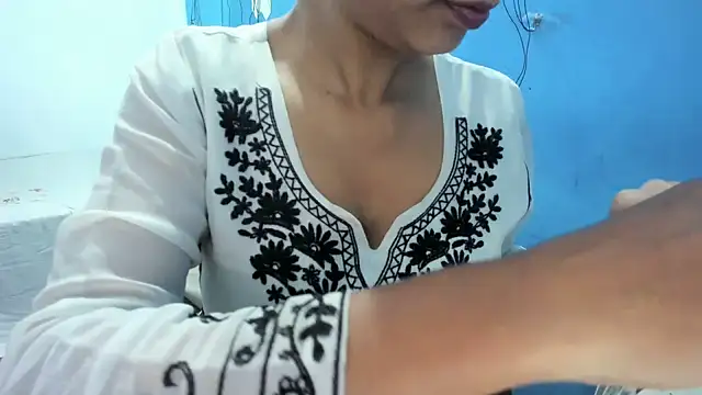 aarjulove online show from 20, 12, 2025