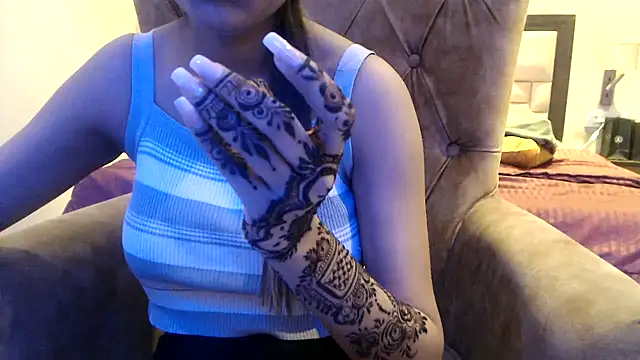 Snapshot of chhui_mui chatting on 1, 2, 2025 chhui mui online show from 1, 2, 2025