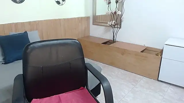 Suxxxy  online show from 9, 10, 2025