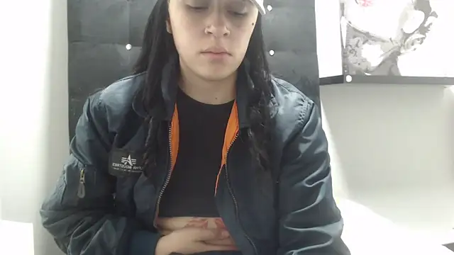 Snapshot of Zowi_Hottiee chatting on 9, 10, 2025 Zowi Hottiee online show from 9, 10, 2025