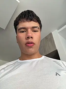 Snapshot of Logan_smith1 chatting on 23, 6, 2026 Logan smith1 online show from 23, 6, 2026
