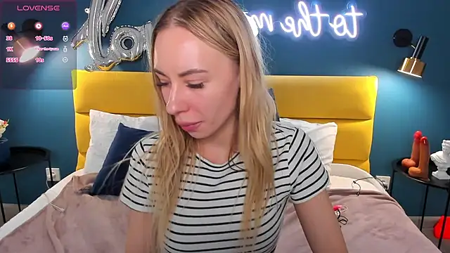 Snapshot of Diana_Garrett chatting on 3, 3, 2025 Diana Garrett online show from 3, 3, 2025